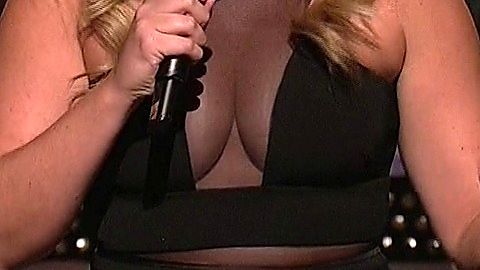 Pic: Amy Schumer in Saturday Night Live (1975)