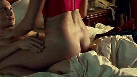 Pic: Natalie Krill in Orphan Black (2013)