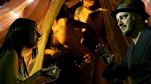 Pic: Erika Lynn in Apocalypse Kiss (2014)