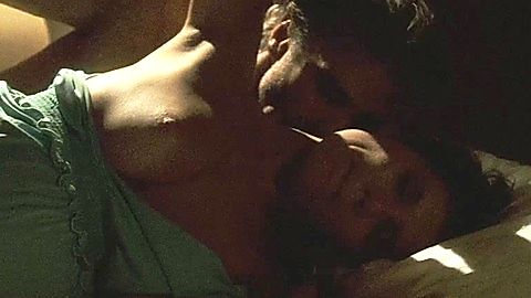 Pic: Analu Silveira in Federal (2010)