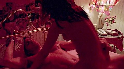 Pic: Lisa Bullock in The Wire (2002)