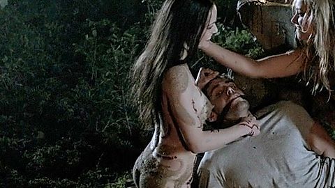 Pic: Kristina Dörfer in Blutsschwestern - Jung, magisch, tödlich (2013)