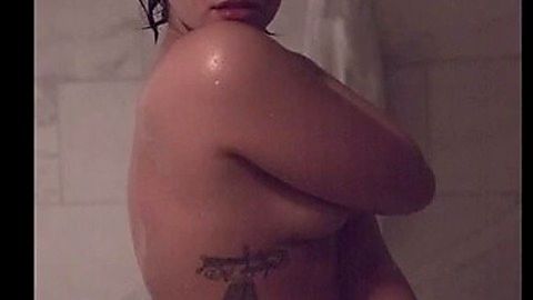 Pic: Demi Lovato in Vanity Fair: Photoshoot (2015)