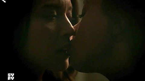 Pic: Melissa O'Neil in Dark Matter (2015)