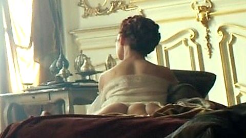 Pic: Sarah Winter in Casanova (2015)