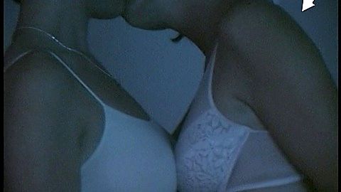 Pic: Amy Thiel in Maggie and Annie (2002)
