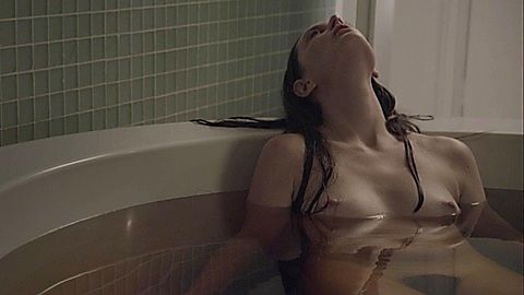 Pic: Sarah Hagan in Sun Choke (2015)