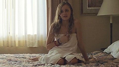 Pic: Ella Purnell in Wildlike (2015)
