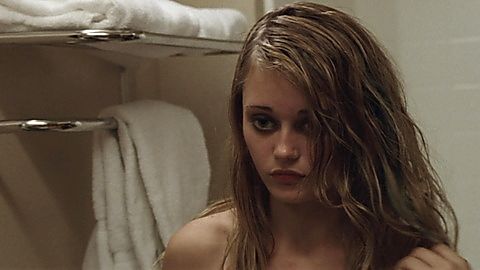 Pic: Ella Purnell in Wildlike (2015)