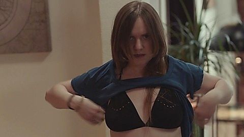 Pic: Tara Lynne Barr in Casual (2015)
