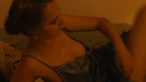 Pic: Joslyn Jensen in Her Composition (2015)
