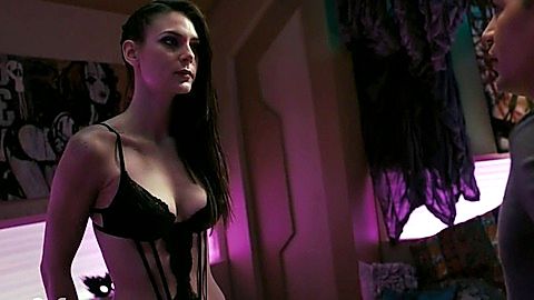 Pic: Sara Mitich in The Expanse (2015)