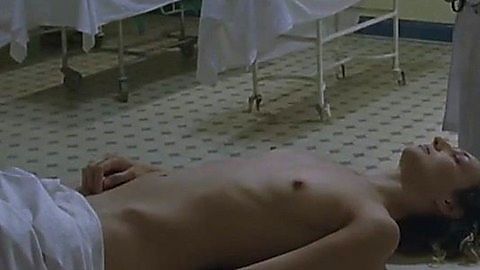 Pic: Vanessa Portugal in O Tanatopraxista (2013)