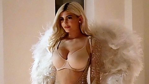 Pic: Kylie Jenner in Keeping Up with the Kardashians (2007)