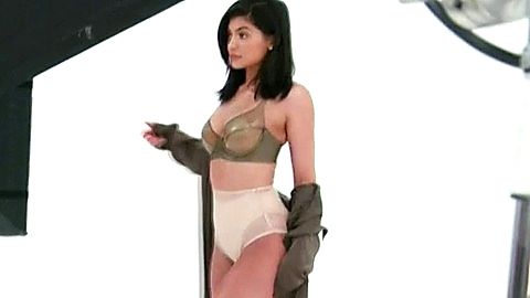 Pic: Kylie Jenner in Keeping Up with the Kardashians (2007)