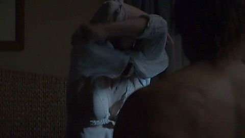 Pic: Sarah Wayne Callies in Colony (2016)