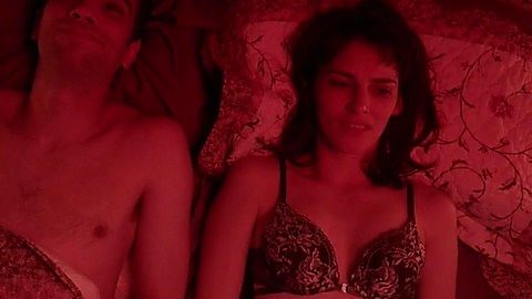 Pic: Liane Balaban in Man Seeking Woman