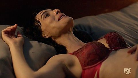 Pic: Liane Balaban in Man Seeking Woman