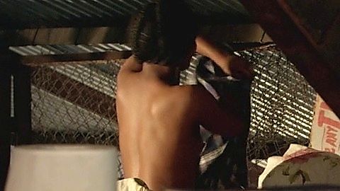 Pic: Fulu Moguvhani in Ayanda (2015)