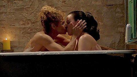 Pic: Debi Mazar in Younger (2015)