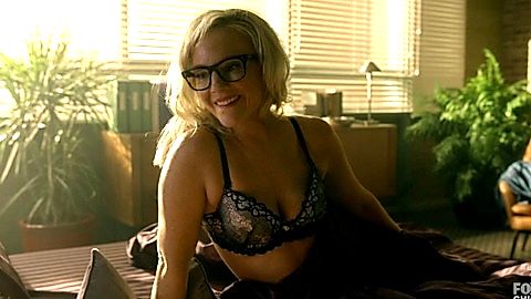 Pic: Rachael Harris in Lucifer (2016)