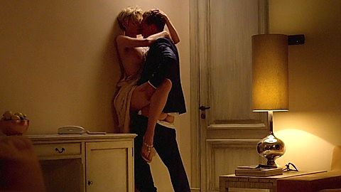 Pic: Elizabeth Debicki in The Night Manager (2016)