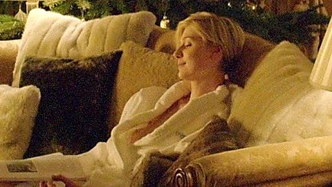 Pic: Elizabeth Debicki in The Night Manager (2016)