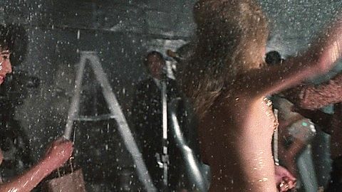 Pic: Alex Van Zeelandt in Vinyl (2016)