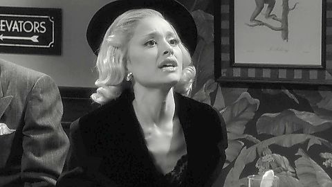 Pic: Ariana Grande in Saturday Night Live (1975)