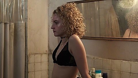 Pic: Julia Garner in Girls (2012)