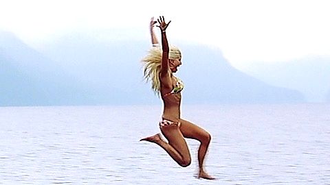 Pic: Samantha McLeod in Neal 'n' Nikki (2005)