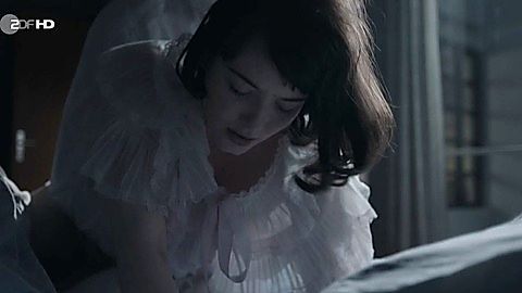 Pic: Maria Ehrich in Ku'damm 56 (2016)