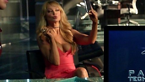 Pic: Charlotte Ross in Arrow (2012)