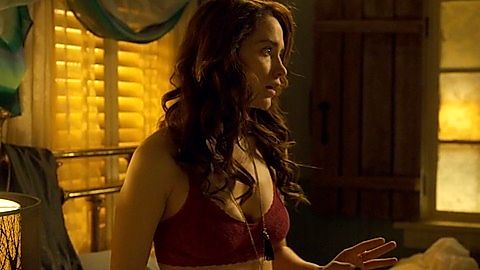 Pic: Melanie Scrofano in Wynonna Earp (2016)