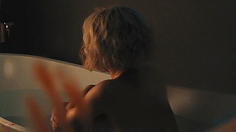 Pic: Anna Friel in Marcella (2016)