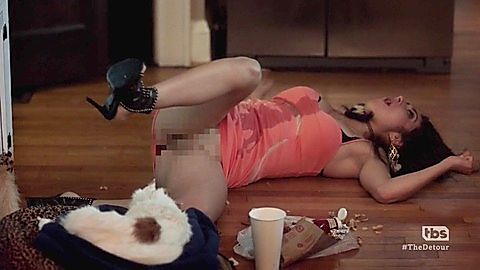 Pic: Daniella Pineda in The Detour (2016)