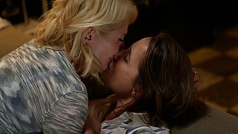 Pic: Ellen Barkin in Animal Kingdom (2016)