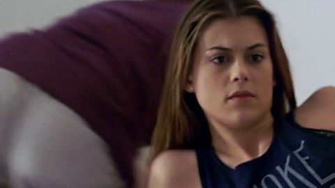Pic: Eden Sher in Temps (2016)