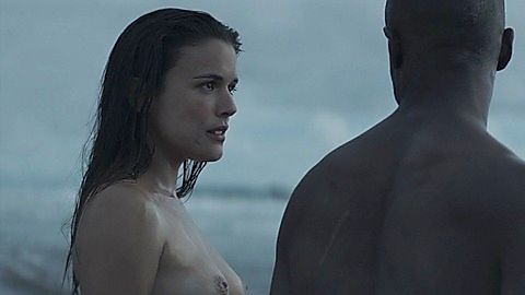 Pic: Adriana Ugarte in Palm Trees in the Snow (2015)