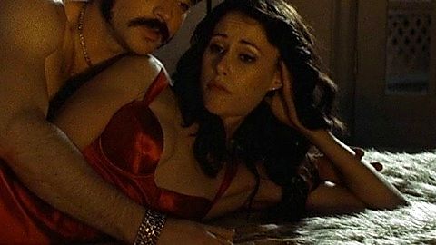 Pic: Amanda Crew in Bad City (2014)