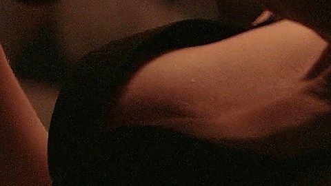 Pic: Mena Suvari in No Surrender (2011)