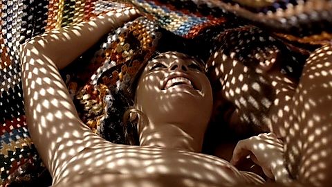 Pic: Juliana Schalch in O Negócio (2013)
