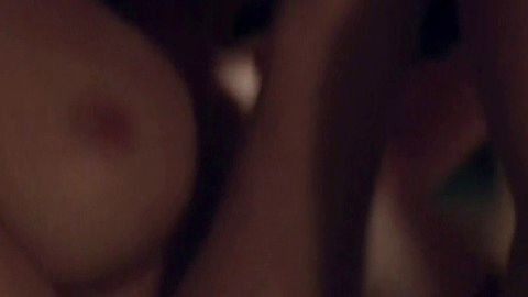 Pic: Juliana Schalch in O Negócio (2013)