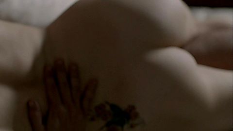 Pic: Juliana Schalch in O Negócio (2013)