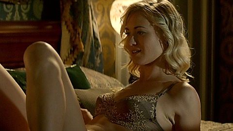 Pic: Yvonne Strahovski in Manhattan Night (2016)