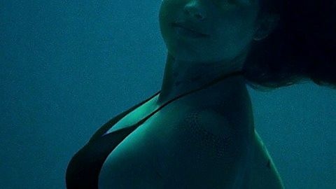 Pic: Teresa Palmer in Point Break (2015)