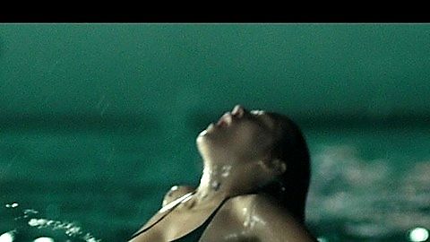 Pic: Teresa Palmer in Point Break (2015)