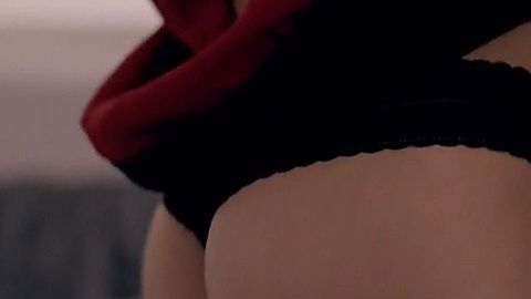 Pic: Aline Jones in O Negócio (2013)