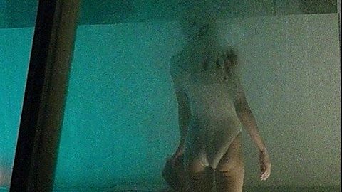 Pic: Bar Paly in Urge (2016)