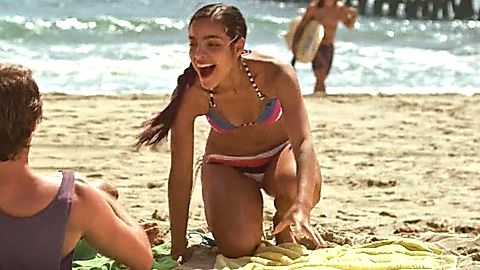 Pic: María Gabriela de Faría in Crossing Point (2016)